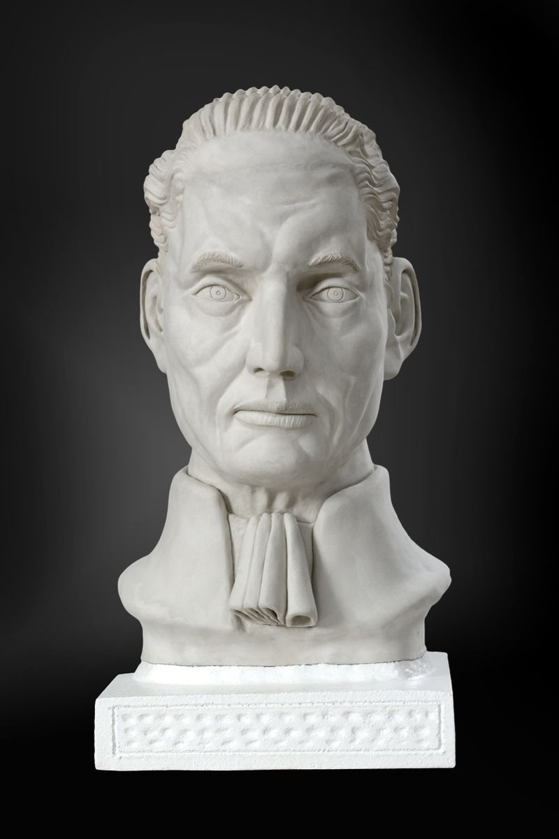 In God we trust, Sculpture Šurlan Nebojša