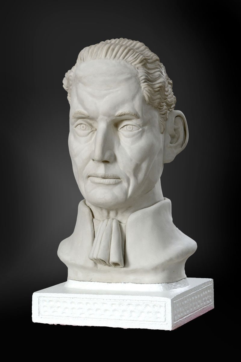 In God we trust, Sculpture Šurlan Nebojša