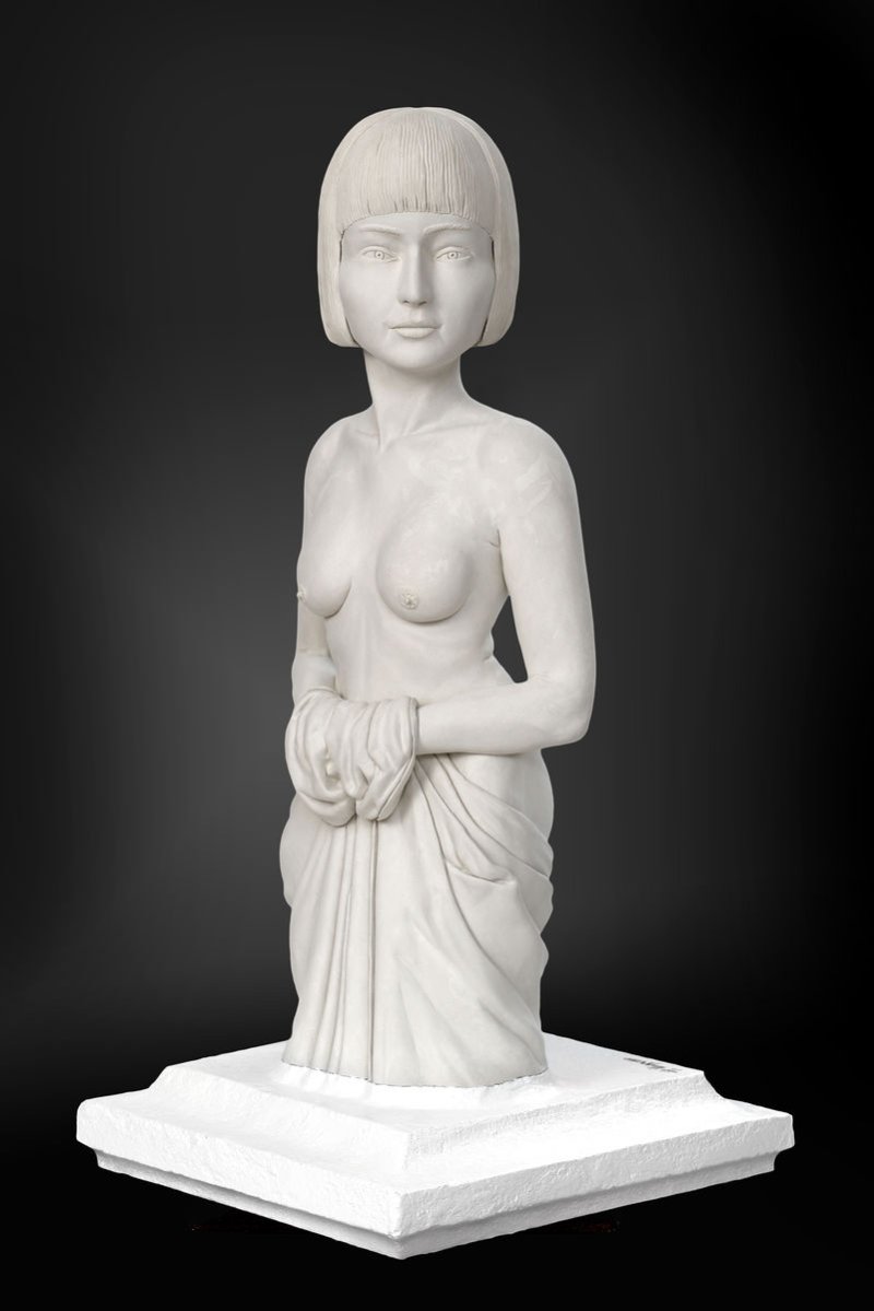 Lady with linen, Sculpture Šurlan Nebojša
