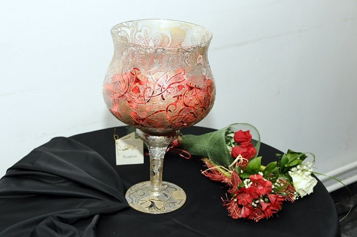 Velika cinija sa stopom, zlatna i srebrna nit, Handicraft Jelena Milosevic Jovanović