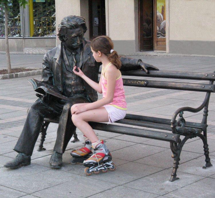 Razgovor sa pesnikom Lazom Kostićem, Skulptura Šeter Igor