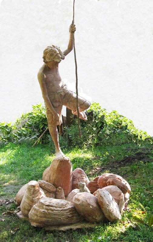 Fontana dečak i žaba, Skulptura Šeter Igor