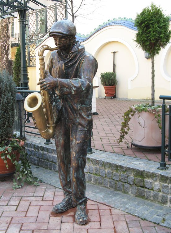 Saksofonista_bronza, Skulptura Šeter Igor