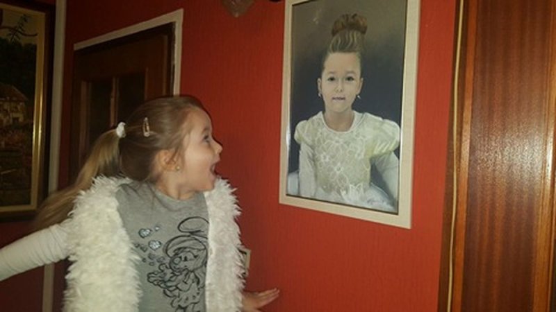 Portrait 3, Painting PORTRETI CVELE