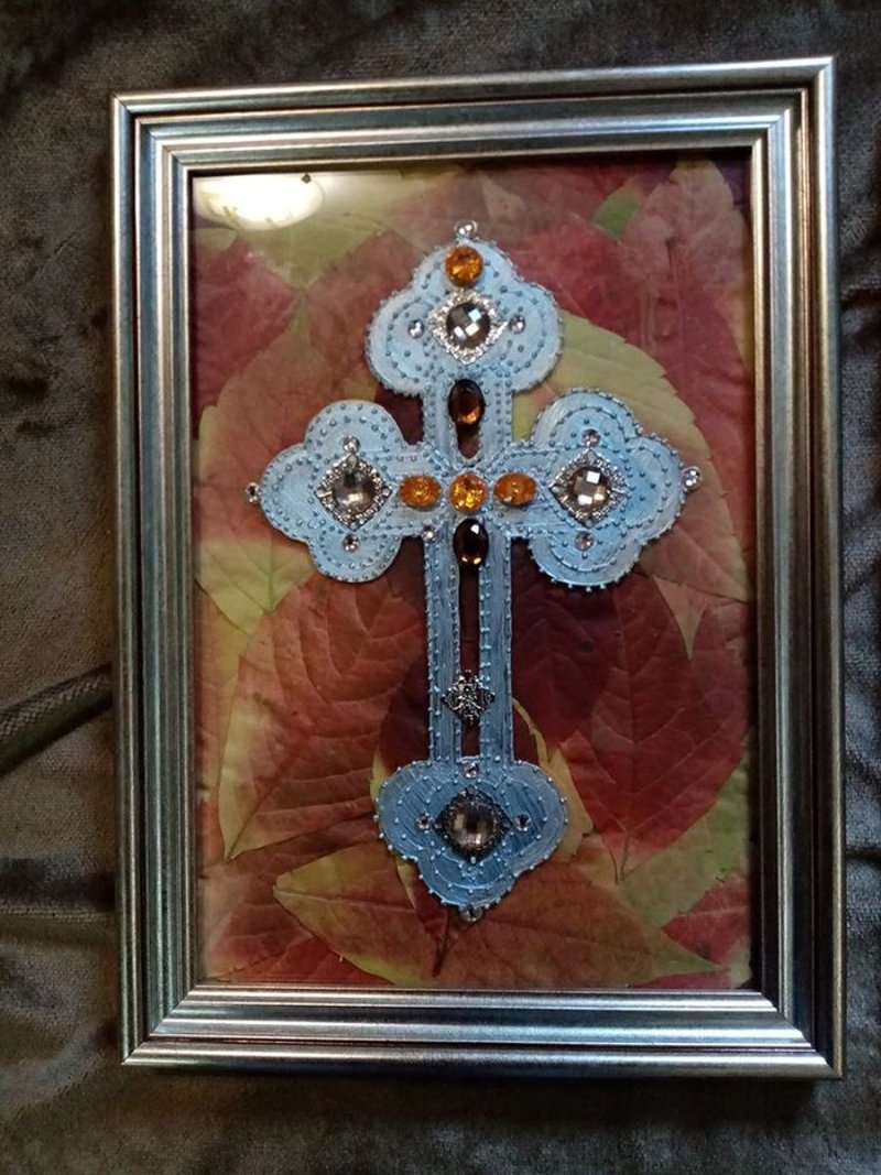 The cross on glass, Painting Krstić Jelena