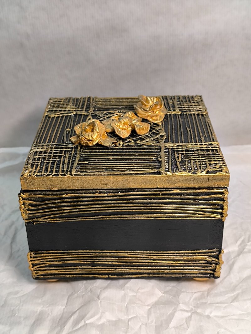 DECORATIVE BOX-GOLDEN BLACK 2-UNIQUE, Handicraft Jelić Maja