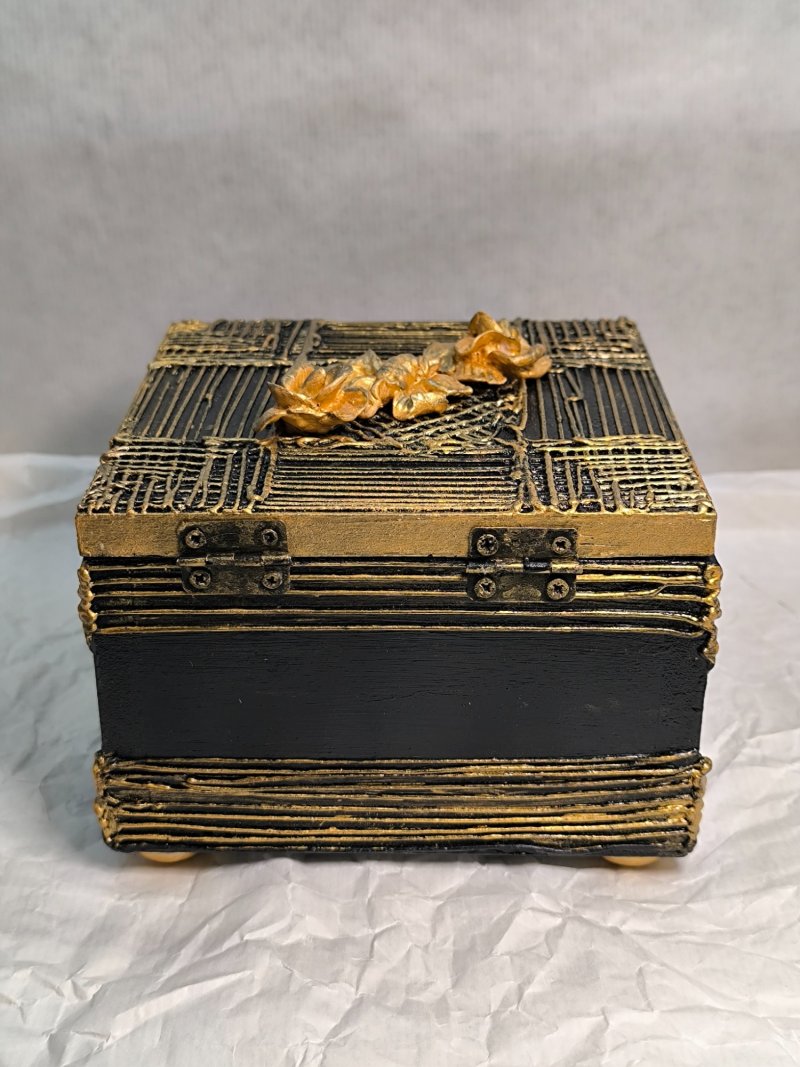 DECORATIVE BOX-GOLDEN BLACK 2-UNIQUE, Handicraft Jelić Maja
