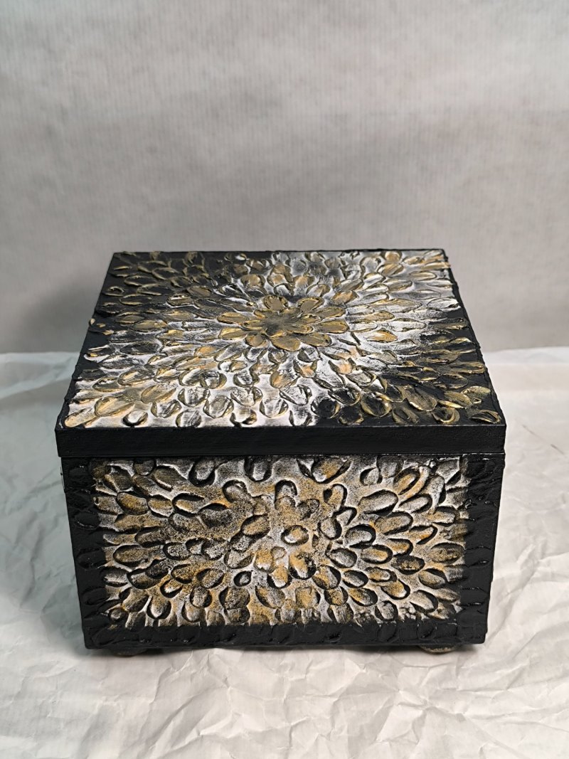 DECORATIVE BOX-GOLDEN BLACK 3-UNIQUE
