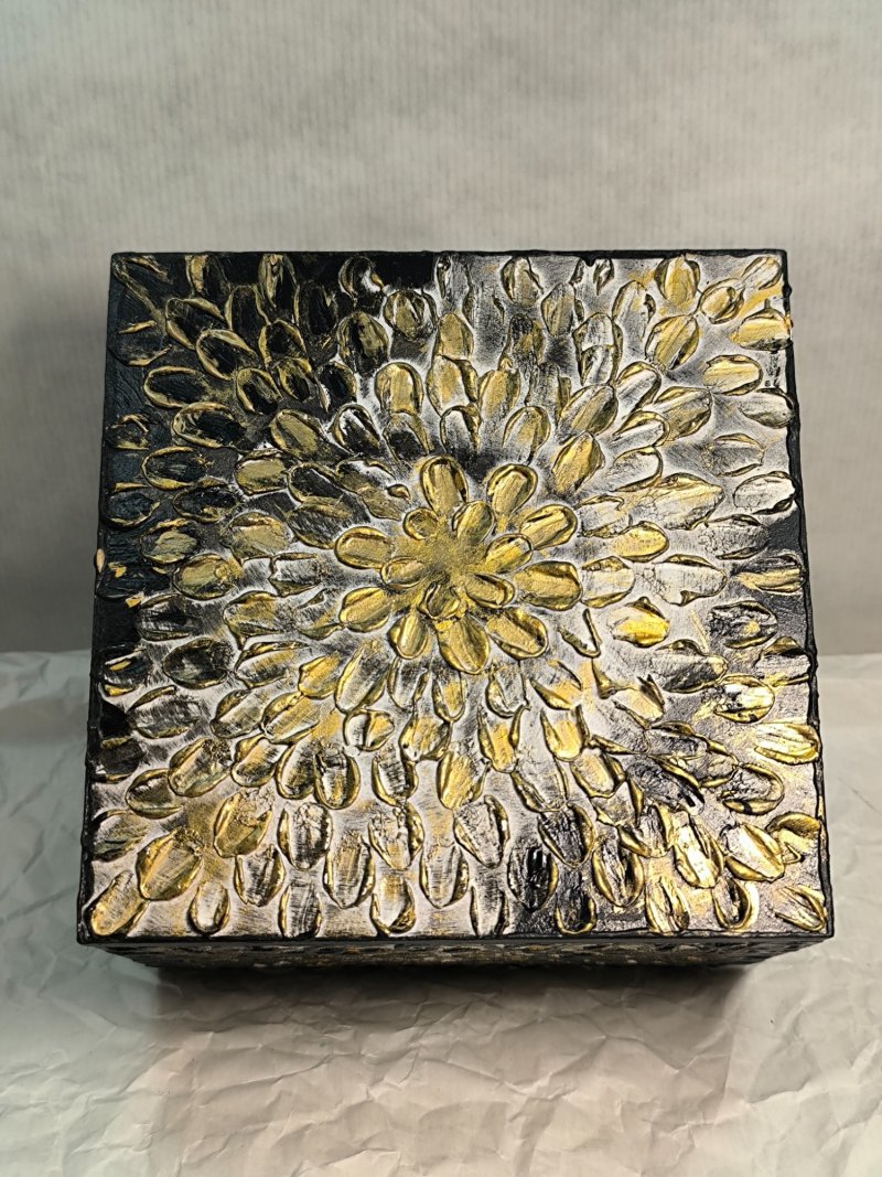 DECORATIVE BOX-GOLDEN BLACK 3-UNIQUE, Handicraft Jelić Maja