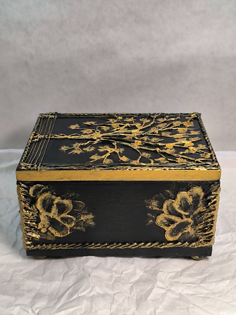 DECORATIVE BOX-GOLDEN BLACK 4-UNIQUE, Handicraft Jelić Maja
