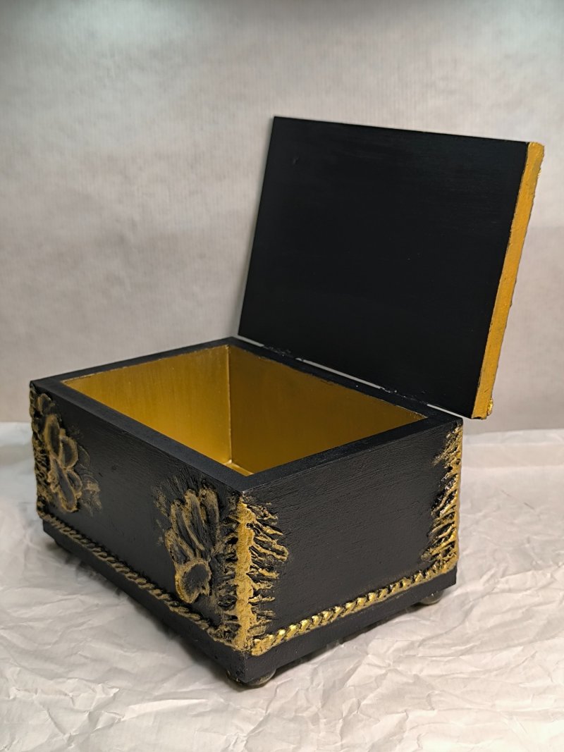 DECORATIVE BOX-GOLDEN BLACK 4-UNIQUE, Handicraft Jelić Maja