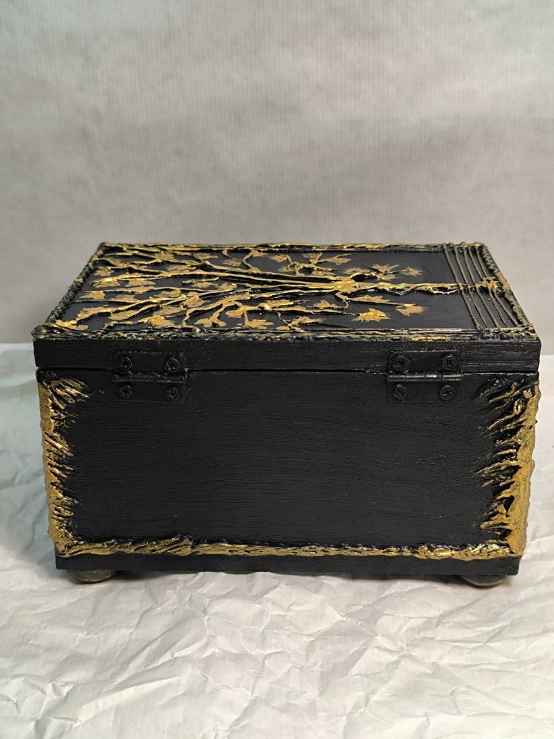 DECORATIVE BOX-GOLDEN BLACK 4-UNIQUE, Handicraft Jelić Maja