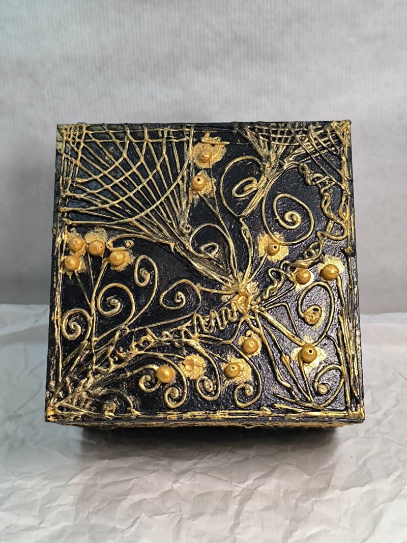 DECORATIVE BOX-GOLDEN BLACK 5-UNIQUE, Handicraft Jelić Maja