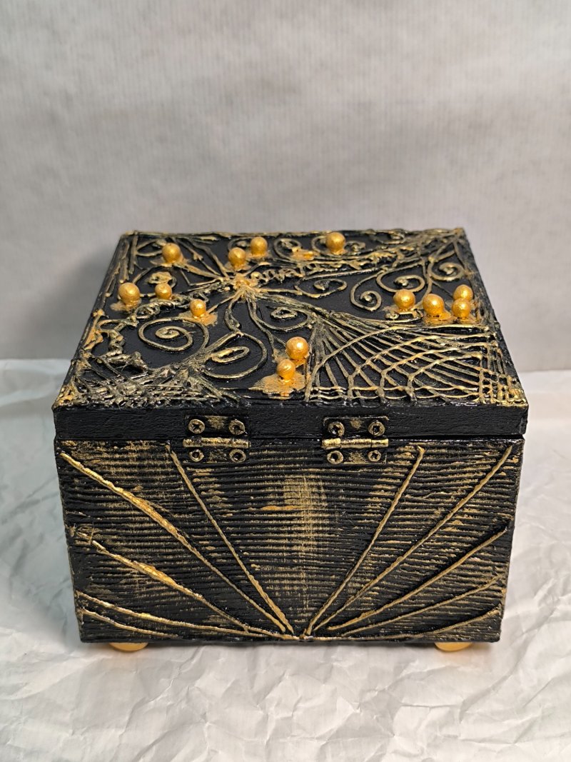 DECORATIVE BOX-GOLDEN BLACK 5-UNIQUE, Handicraft Jelić Maja