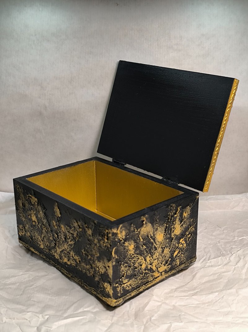 DEKORATIVNA KUTIJA-GOLDEN BLACK 6-UNIKAT, Rukotvorina Jelić Maja
