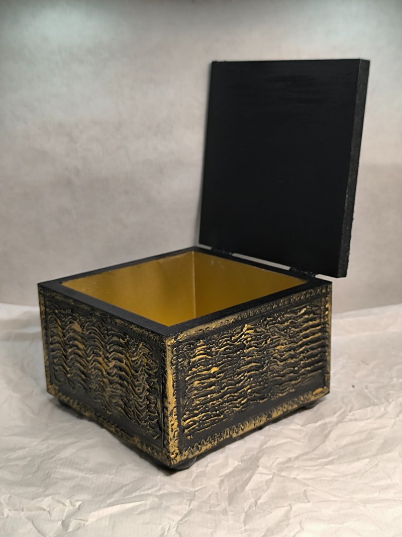 DEKORATIVNA KUTIJA-GOLDEN BLACK 7-UNIKAT, Rukotvorina Jelić Maja
