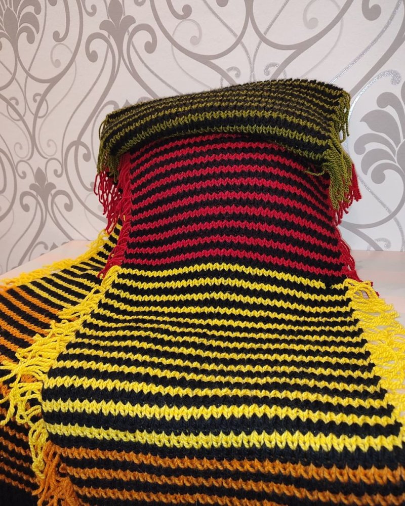 Handmade winter scarf, Handicraft Vulovic Marija