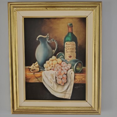 Wine and grapes