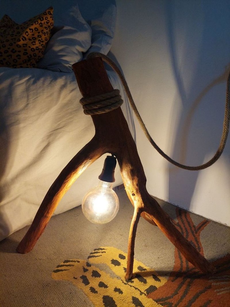 Lampa od dunjine grane 2, Rukotvorina Đukic Slobodan