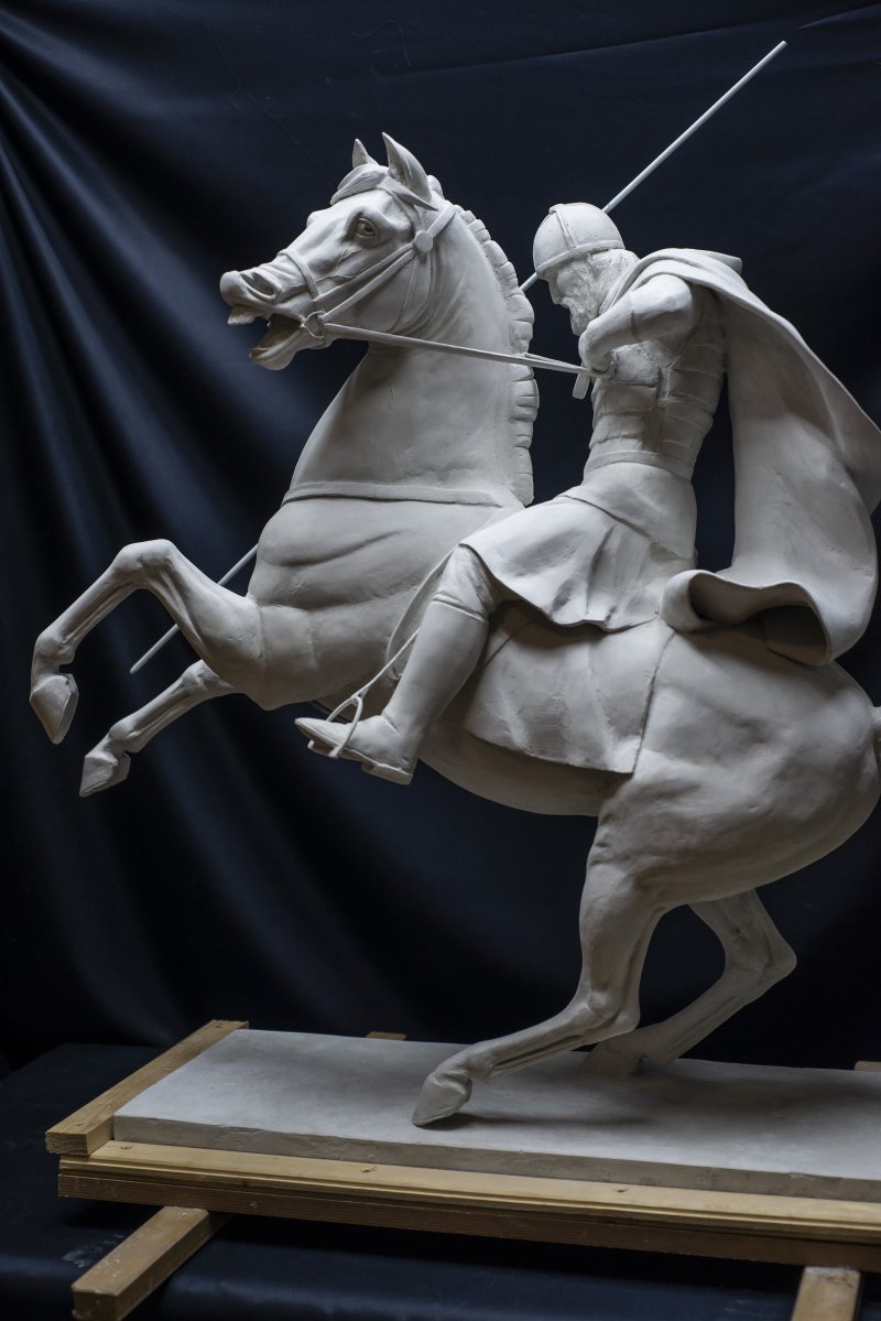 Equestrian statue of Banovic Strahinja, Sculpture Jelena Atanaskovic