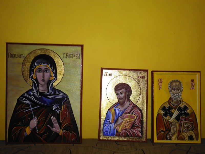 St Nikolas, Painting Purple Art