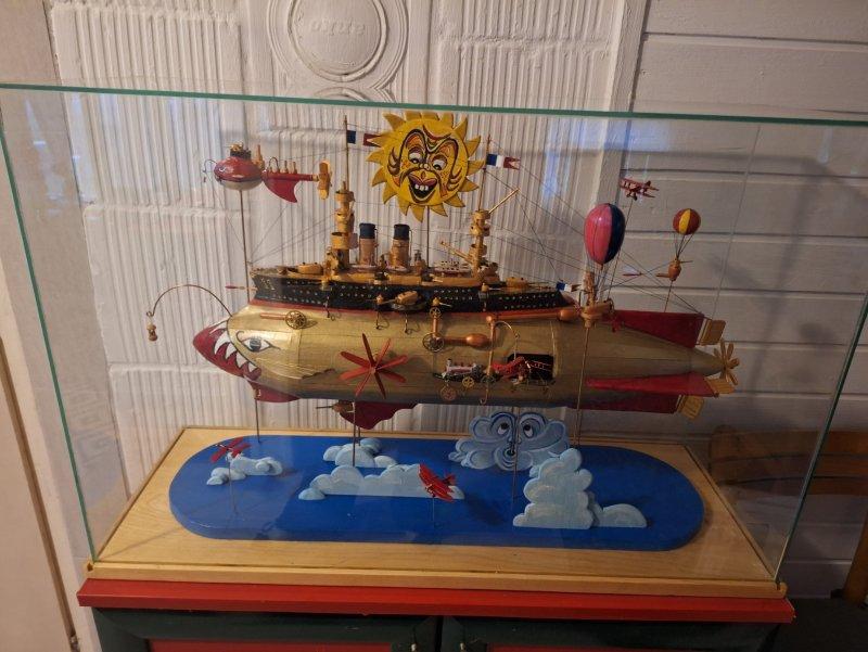 Francuski Steam-punk bojni brod, Skulptura Dusan Vasiljevic