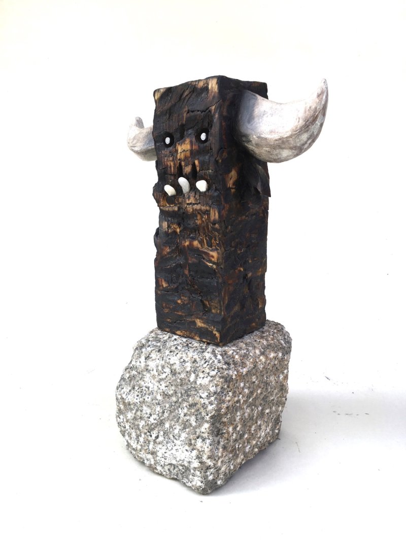 Taurus, Skulptura Vuk Maksimović