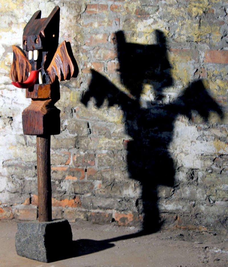 Vampirska veverica, Skulptura Vuk Maksimović