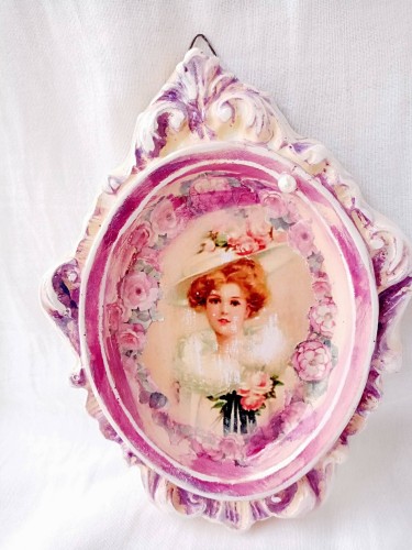 Plaster wall frame