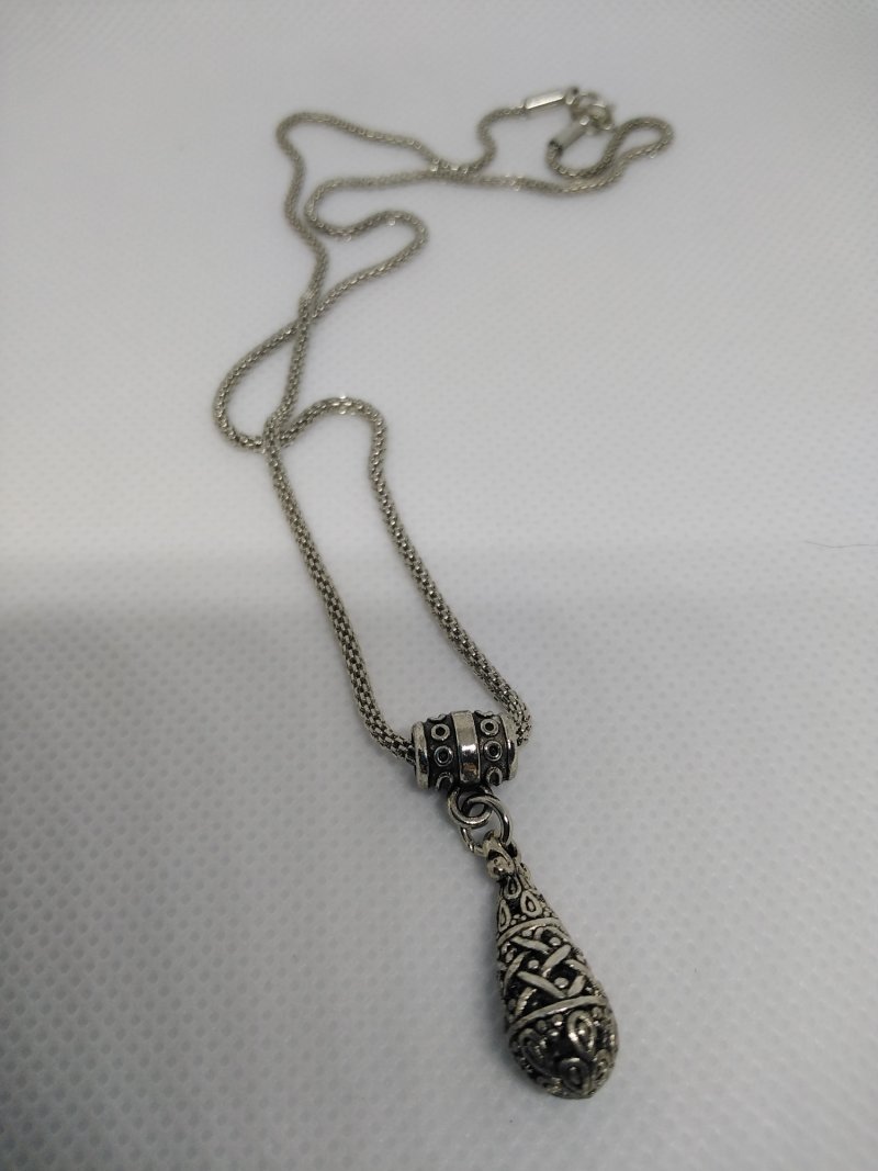Pendant necklace, Handicraft Bojana Burić