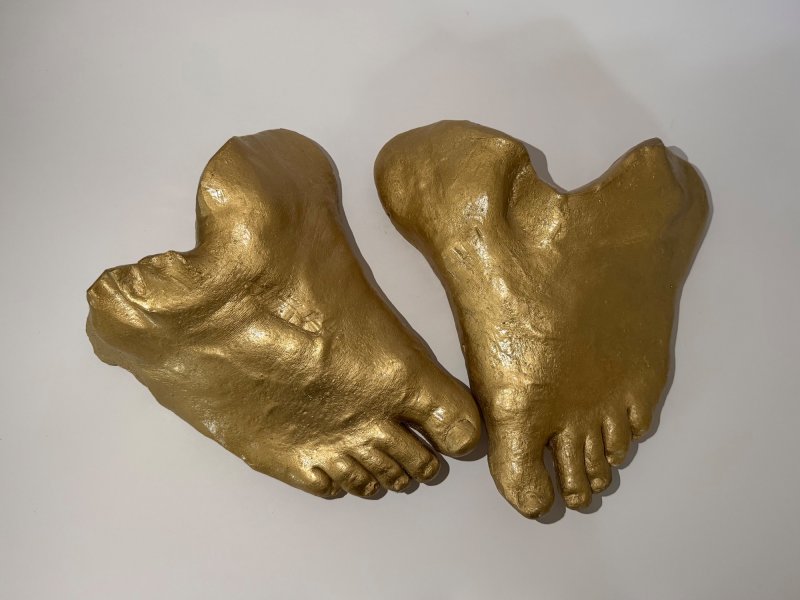 THE BURDEN OF THE HEART, Sculpture KrisBoginja