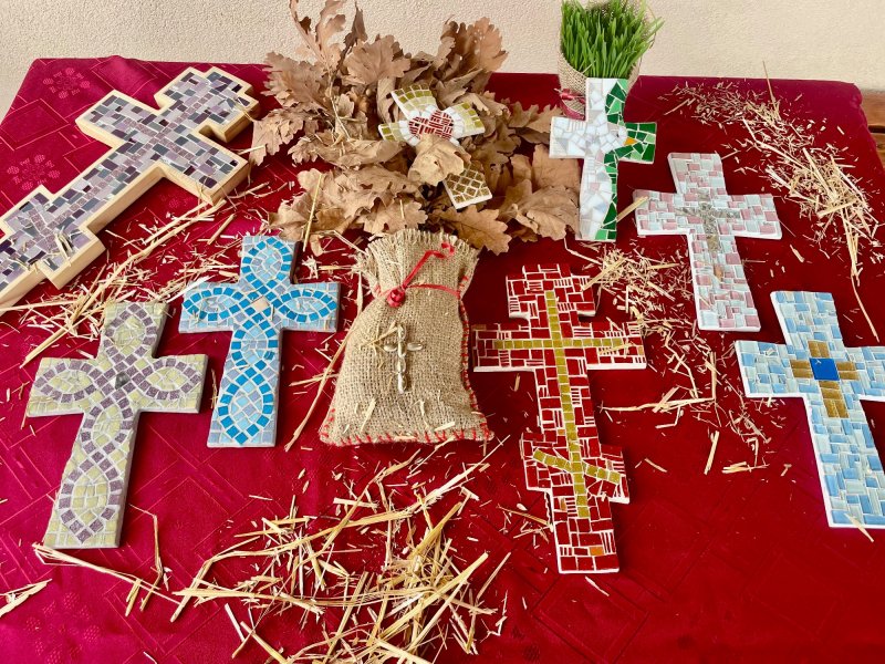 Cross mosaic with a heart, Handicraft Marijana Djukic