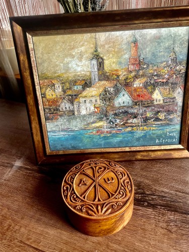 Ukrasna kutija Hristov monogram, Rezbarija Marijana Djukic