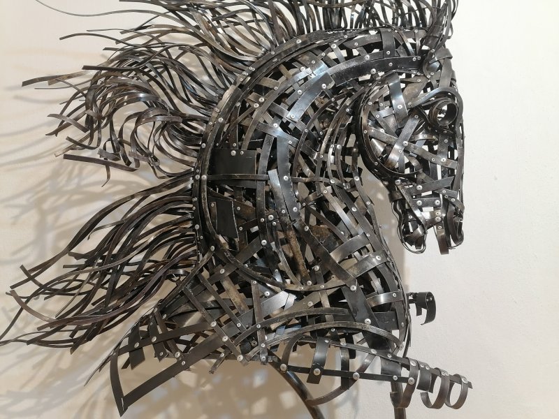 Trotting Horse, Sculpture Z&amp;Z galerija