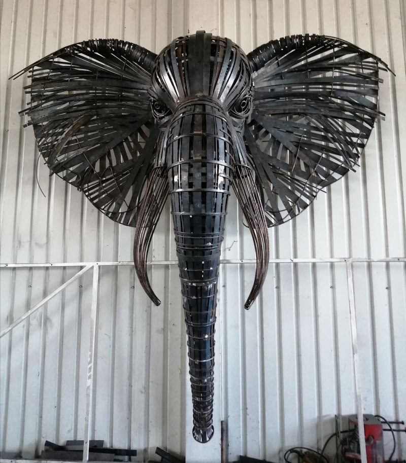 Elephant, Sculpture Z&amp;Z galerija